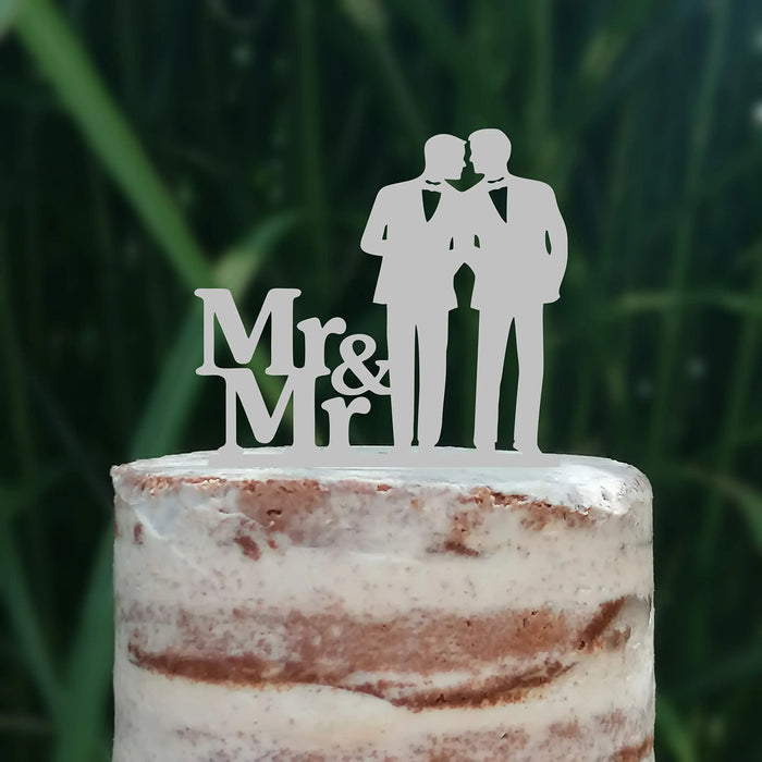 Cake Topper (Männerpaar), Mr & Mr, Hochzeit, Verlobung, Trauung, Acryl/Holz, Tortenstecker, Tortenfigur, Tortendeko, Hochzeitstorte, Mann und Mann, Herren, Gay, Schwul, Tortenständer (Beere)
