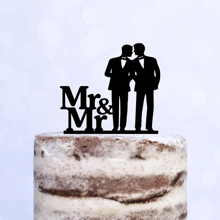 Cake Topper (Männerpaar), Mr & Mr, Hochzeit, Verlobung, Trauung, Acryl/Holz, Tortenstecker, Tortenfigur, Tortendeko, Hochzeitstorte, Mann und Mann, Herren, Gay, Schwul, Tortenständer (Beere)